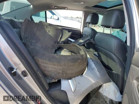 2012 Hyundai Genesis R-Spec z VIN KMHGC4DH2CU199963, wystawiony jako Copart lot #73564864 z przebiegiem Nie podano mil oraz Czysty tytuł • Clean title. Historia ofert i sprzedaży dostępna na DreamBid. Obrazek 10.