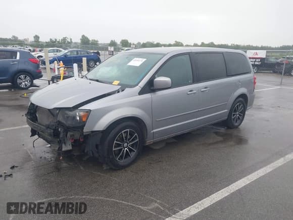 ✅ 2015 Dodge Grand Caravan R/T • VIN: 2C4RDGEG8FR704651 • Лот: 43099278. Опубликован ранее на IAAI с пробегом 187 475 миль. Бесплатный доступ к архиву аукционных продаж из США и подробный отчёт об истории автомобиля на DreamBid. Изображение 19.