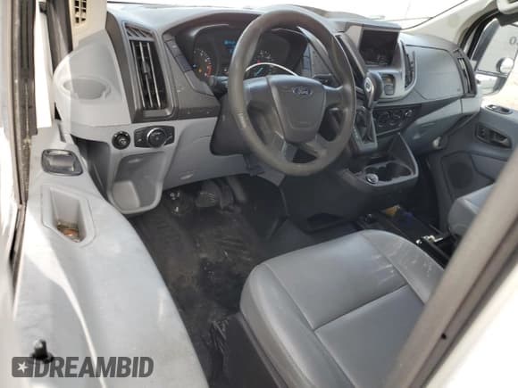 ✅ 2017 Ford Transit • VIN: 1FTYE1ZM2HKA81535 • Lot: 62418355. Wystawiony na Copart z przebiegiem 165 308 mil. Bezpłatny archiwum sprzedaży aukcyjnych z USA i szczegółowy raport historii pojazdu na DreamBid. Zdjęcie 8.