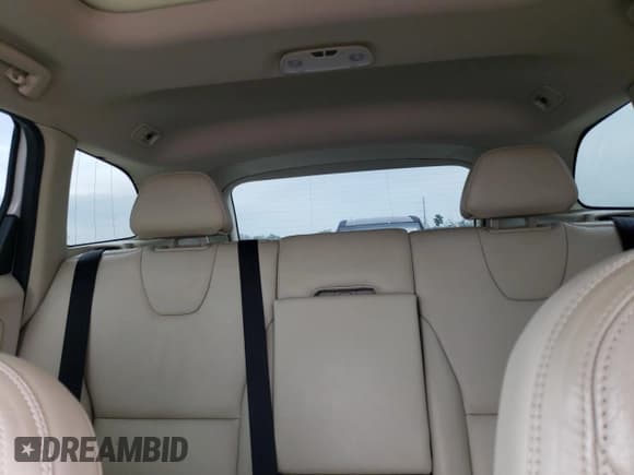 ✅ 2013 Volvo XC60 3.2L • VIN: YV4952DL2D2448207 • Lot: 54915375. Listed on Copart with 135,270 mi. Free auction sales archive from the USA and detailed vehicle history report at DreamBid. Image 10.
