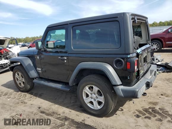 ✅ 2019 Jeep Wrangler Sport S • VIN: 1C4GJXAN8KW520459 • Lot: 71474693. Listed on Copart with 39,782 mi. Free auction sales archive from the USA and detailed vehicle history report at DreamBid. Image 2.