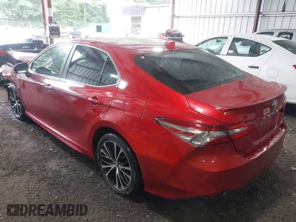2019 Toyota Camry LE with VIN 4T1B11HK8KU172138, listed as a IAAI auction lot 42717796 with 171,445 mi miles and . Bid and sale history available at DreamBid. Image 3.