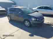 2013 Chevrolet Sonic LT with VIN 1G1JC6SG6D4230173, listed as a Copart auction lot 82782885 with 190,906 mi miles and Salvage title. Bid and sale history available at DreamBid. Image 4.