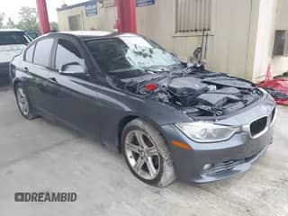 2014 BMW 3 Series 328i с VIN WBA3C1C57EK113681, выставлен на аукционе IAAI как лот 43179507 с пробегом 138 538 миль миль и . История ставок и продаж доступна на DreamBid. Изображение 1.