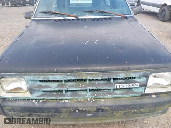 ✅ 1992 Mazda B-Series • VIN: JM2UF1132N0298259 • Lot: 43029975. Wystawiony na IAAI z przebiegiem 108 200 mil. Bezpłatny archiwum sprzedaży aukcyjnych z USA i szczegółowy raport historii pojazdu na DreamBid. Zdjęcie 6.