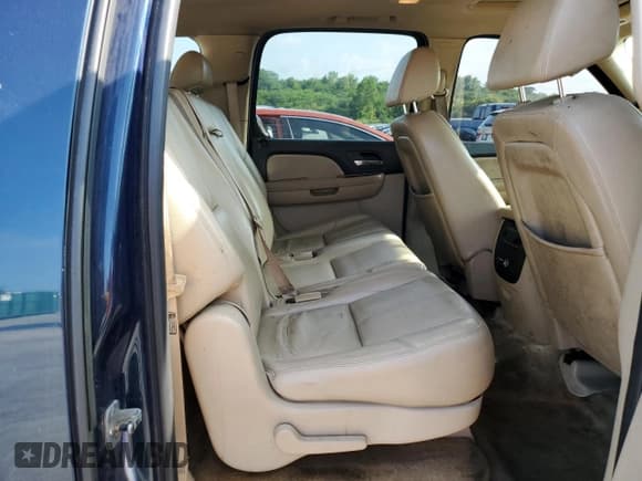 ✅ 2007 Chevrolet Suburban LTZ • VIN: 1GNFK16307J237417 • Lot: 65091675. Listed on Copart with 174,846 mi. Free auction sales archive from the USA and detailed vehicle history report at DreamBid. Image 11.