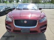 ✅ 2017 Jaguar F-Pace 35t • VIN: SADCS2BV4HA051328 • Lot: 61606355. Wystawiony na Copart z przebiegiem Nie podano. Bezpłatny archiwum sprzedaży aukcyjnych z USA i szczegółowy raport historii pojazdu na DreamBid. Zdjęcie 5.