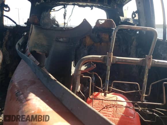 2007 Chevrolet HHR LT с VIN 3GNDA33P87S567284, выставлен на аукционе Copart как лот 83815084 с пробегом Не указан миль и На запчасти • Non repairable. История ставок и продаж доступна на DreamBid. Изображение 10.