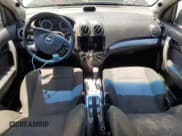 ✅ 2011 Chevrolet Aveo 1LT • VIN: KL1TD5DE0BB154808 • Lot: 59940335. Wystawiony na Copart z przebiegiem 123 949 mil. Bezpłatny archiwum sprzedaży aukcyjnych z USA i szczegółowy raport historii pojazdu na DreamBid. Zdjęcie 8.