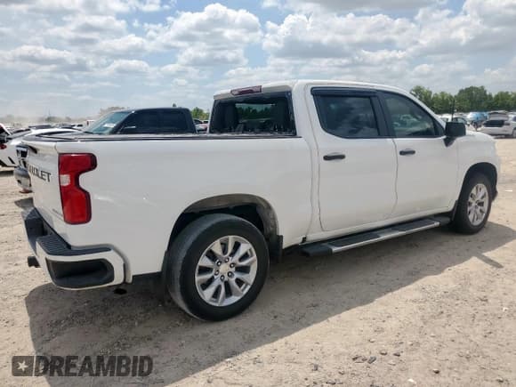 ✅ 2022 Chevrolet Silverado 1500 Custom • VIN: 3GCPWBEK9NG105416 • Лот: 70223615. Опубликован ранее на Copart с пробегом 57 347 миль. Бесплатный доступ к архиву аукционных продаж из США и подробный отчёт об истории автомобиля на DreamBid. Изображение 3.