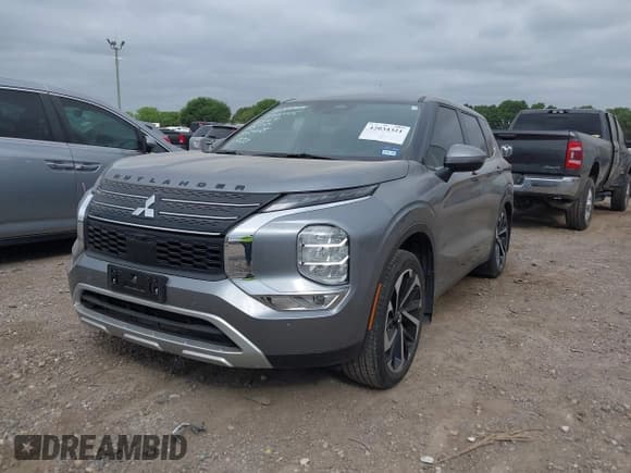 ✅ 2024 Mitsubishi Outlander SE • VIN: JA4J3VA82RZ011257 • Lot: 42034321. Listed on IAAI with 22,509 mi. Free auction sales archive from the USA and detailed vehicle history report at DreamBid. Image 17.
