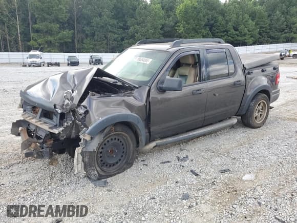 ✅ 2007 Ford Explorer Sport Trac XLT • VIN: 1FMEU31827UA66242 • Lot: 68584865. Wystawiony na Copart z przebiegiem Nie podano. Bezpłatny archiwum sprzedaży aukcyjnych z USA i szczegółowy raport historii pojazdu na DreamBid. Zdjęcie 1.