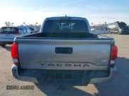 ✅ 2019 Toyota Tacoma SR5 • VIN: 3TMAZ5CN8KM082428 • Лот: 43618936. Опубликован ранее на IAAI с пробегом 27 283 миль. Бесплатный доступ к архиву аукционных продаж из США и подробный отчёт об истории автомобиля на DreamBid. Изображение 15.