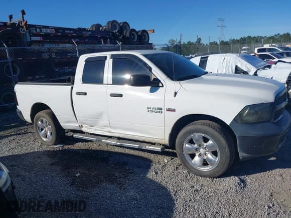 ✅ 2017 Ram 1500 Tradesman • VIN: 1C6RR6FT2HS542886 • Lot: 43480326. Wystawiony na IAAI z przebiegiem 186 000 mil. Bezpłatny archiwum sprzedaży aukcyjnych z USA i szczegółowy raport historii pojazdu na DreamBid. Zdjęcie 13.