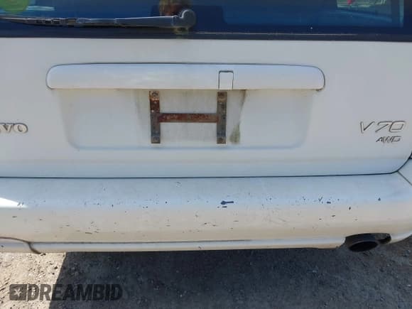 ✅ 1998 Volvo V70 GLT • VIN: YV1LW5640W2412073 • Lot: 42037663. Listed on IAAI with 178,686 mi. Free auction sales archive from the USA and detailed vehicle history report at DreamBid. Image 12.