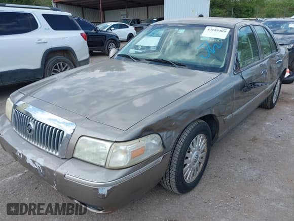 ✅ 2006 Mercury Grand Marquis LS Premium • VIN: 2MEFM75W56X638516 • Lot: 43185409. Wystawiony na IAAI z przebiegiem 195 541 mil. Bezpłatny archiwum sprzedaży aukcyjnych z USA i szczegółowy raport historii pojazdu na DreamBid. Zdjęcie 18.