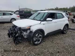 2024 Hyundai Venue SEL z VIN KMHRC8A34RU324494, wystawiony jako Copart lot #71046674 z przebiegiem Nie podano mil oraz Szkoda całkowita • Salvage title. Historia ofert i sprzedaży dostępna na DreamBid. Obrazek 1.