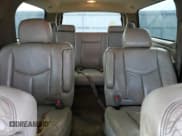 ✅ 2003 Chevrolet Suburban LT • VIN: 1GNEC16Z03J122680 • Lot: 41455655. Wystawiony na Copart z przebiegiem 278 798 mil. Bezpłatny archiwum sprzedaży aukcyjnych z USA i szczegółowy raport historii pojazdu na DreamBid. Zdjęcie 10.