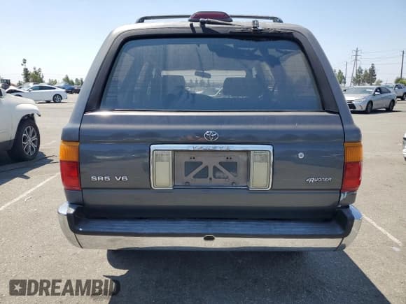 ✅ 1995 Toyota 4Runner • VIN: JT3VN29V8S0050282 • Lot: 65654405. Wystawiony na Copart z przebiegiem 158 030 mil. Bezpłatny archiwum sprzedaży aukcyjnych z USA i szczegółowy raport historii pojazdu na DreamBid. Zdjęcie 6.