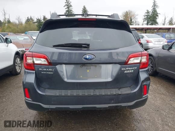 ✅ 2017 Subaru Outback Premium • VIN: 4S4BSACC5H3288425 • Лот: 43692863. Опубликован ранее на IAAI с пробегом 122 860 миль. Бесплатный доступ к архиву аукционных продаж из США и подробный отчёт об истории автомобиля на DreamBid. Изображение 16.