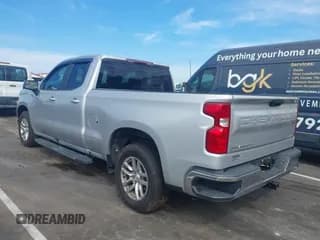 ✅ 2020 Chevrolet Silverado 1500 LT • VIN: 1GCRYDEDXLZ170515 • Lot: 43264814. Wystawiony na IAAI z przebiegiem 110 499 mil. Bezpłatny archiwum sprzedaży aukcyjnych z USA i szczegółowy raport historii pojazdu na DreamBid. Zdjęcie 3.