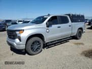 ✅ 2022 Chevrolet Silverado 1500 Custom • VIN: 3GCPDBEK7NG524015 • Lot: 61670805. Wystawiony na Copart z przebiegiem 24 733 mil. Bezpłatny archiwum sprzedaży aukcyjnych z USA i szczegółowy raport historii pojazdu na DreamBid. Zdjęcie 1.