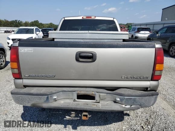 ✅ 2000 Chevrolet Silverado 1500 LT • VIN: 2GCEK19T6Y1114586 • Лот: 74895064. Опубликован ранее на Copart с пробегом 175 007 миль. Бесплатный доступ к архиву аукционных продаж из США и подробный отчёт об истории автомобиля на DreamBid. Изображение 6.
