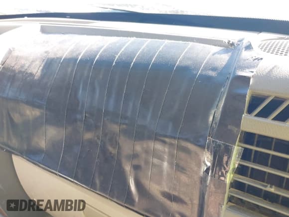 ✅ 2008 Dodge Nitro SLT • VIN: 1D8GU58K68W145348 • Lot: 43487323. Wystawiony na IAAI z przebiegiem 302 858 mil. Bezpłatny archiwum sprzedaży aukcyjnych z USA i szczegółowy raport historii pojazdu na DreamBid. Zdjęcie 6.