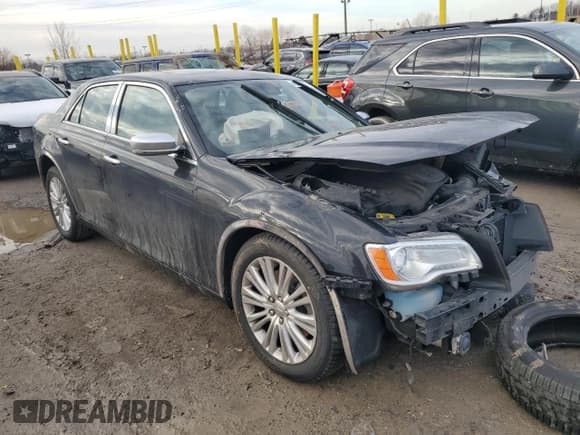 ✅ 2013 Chrysler 300 C Luxury Series • VIN: 2C3CCAST2DH564823 • Lot: 43156395. Listed on Copart with Not provided. Free auction sales archive from the USA and detailed vehicle history report at DreamBid. Image 4.