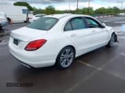 ✅ 2021 Mercedes-Benz C 300 • VIN: W1KWF8DB4MR648063 • Лот: 41617613. Опубликован ранее на IAAI с пробегом 30 054 миль. Бесплатный доступ к архиву аукционных продаж из США и подробный отчёт об истории автомобиля на DreamBid. Изображение 4.