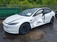 ✅ 2024 Tesla Model 3 • VIN: 5YJ3E1EA2RF864570 • Лот: 42529832. Опубликован ранее на IAAI с пробегом Не указан. Бесплатный доступ к архиву аукционных продаж из США и подробный отчёт об истории автомобиля на DreamBid. Изображение 18.