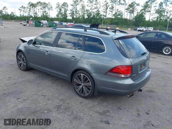 ✅ 2014 Volkswagen Jetta TDI w/Sunroof & Nav • VIN: 3VWPL7AJ7EM613739 • Lot: 42718192. Listed on IAAI with 159,860 mi. Free auction sales archive from the USA and detailed vehicle history report at DreamBid. Image 3.