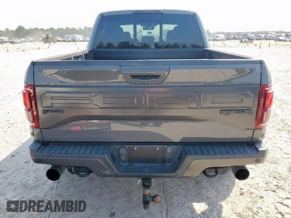 ✅ 2018 Ford F-150 Raptor • VIN: 1FTFW1RG2JFD93741 • Lot: 81917165. Listed on Copart with 128,126 mi. Free auction sales archive from the USA and detailed vehicle history report at DreamBid. Image 6.