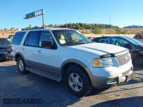 ✅ 2003 Ford Expedition Eddie Bauer • VIN: 1FMFU17L93LB64401 • Lot: 43821425. Listed on IAAI with 216,487 mi. Free auction sales archive from the USA and detailed vehicle history report at DreamBid. Image 1.