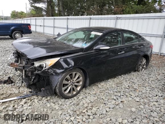 ✅ 2012 Hyundai Sonata SE • VIN: 5NPEC4AB6CH398052 • Lot: 81539715. Listed on Copart with 266,364 mi. Free auction sales archive from the USA and detailed vehicle history report at DreamBid. Image 1.