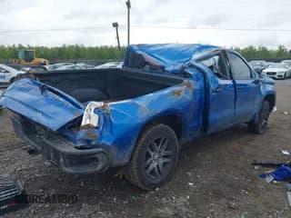 ✅ 2022 Chevrolet Silverado 1500 LT Trail Boss • VIN: 3GCUDFED6NG674256 • Lot: 43436478. Wystawiony na IAAI z przebiegiem 60 036 mil. Bezpłatny archiwum sprzedaży aukcyjnych z USA i szczegółowy raport historii pojazdu na DreamBid. Zdjęcie 4.