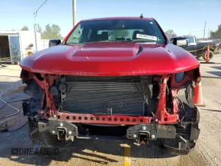 ✅ 2021 Chevrolet Silverado 1500 RST • VIN: 1GCUYEED4MZ180474 • Lot: 69986724. Wystawiony na Copart z przebiegiem 28 703 mil. Bezpłatny archiwum sprzedaży aukcyjnych z USA i szczegółowy raport historii pojazdu na DreamBid. Zdjęcie 5.