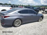 ✅ 2020 Lexus ES 300h Luxury • VIN: 58AE21B18LU005315 • Lot: 66000895. Wystawiony na Copart z przebiegiem 68 951 mil. Bezpłatny archiwum sprzedaży aukcyjnych z USA i szczegółowy raport historii pojazdu na DreamBid. Zdjęcie 3.