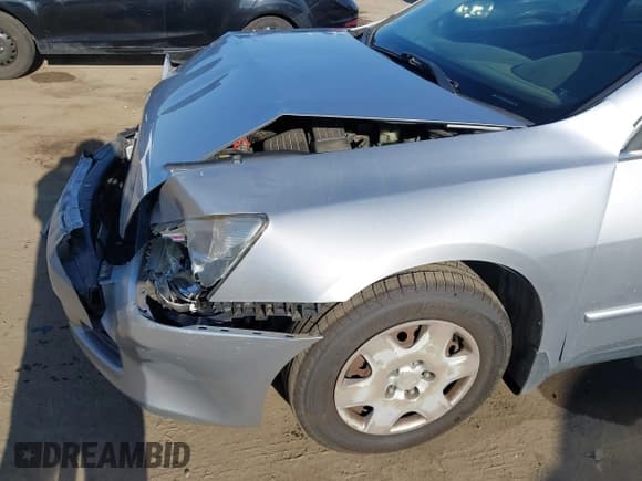 ✅ 2006 Honda Accord LX • VIN: JHMCM56436C006745 • Lot: 42861699. Wystawiony na IAAI z przebiegiem 138 503 mil. Bezpłatny archiwum sprzedaży aukcyjnych z USA i szczegółowy raport historii pojazdu na DreamBid. Zdjęcie 17.