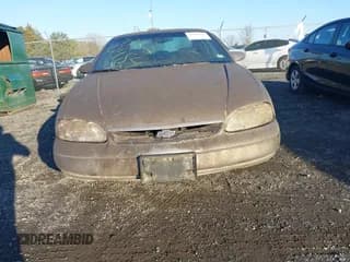 ✅ 1997 Chevrolet Monte Carlo LS • VIN: 2G1WW12M6V9195493 • Lot: 43820484. Listed on IAAI with 211,898 mi. Free auction sales archive from the USA and detailed vehicle history report at DreamBid. Image 6.