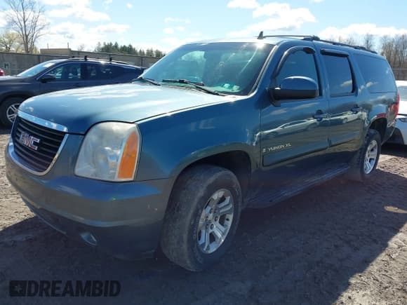 ✅ 2009 GMC Yukon XL SLE 3SB • VIN: 1GKFK26319R169734 • Lot: 42035447. Listed on IAAI with Not provided. Free auction sales archive from the USA and detailed vehicle history report at DreamBid. Image 19.