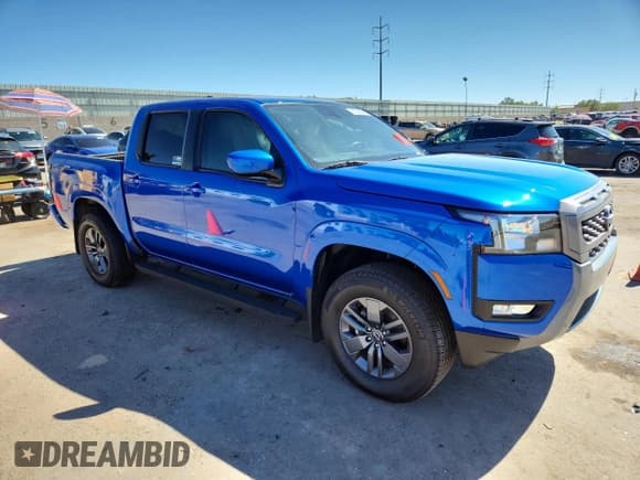 ✅ 2025 Nissan Frontier SV • VIN: 1N6ED1EK7SN621555 • Lot: 81495695. Wystawiony na Copart z przebiegiem 5 180 mil. Bezpłatny archiwum sprzedaży aukcyjnych z USA i szczegółowy raport historii pojazdu na DreamBid. Zdjęcie 4.