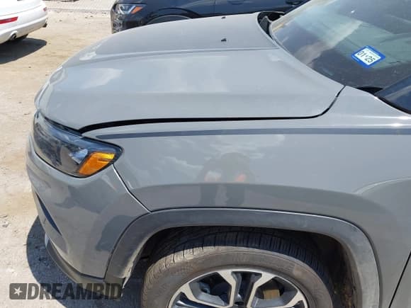 ✅ 2023 Jeep Compass (RED) Edition • VIN: 3C4NJDCNXPT542382 • Lot: 43197700. Wystawiony na IAAI z przebiegiem 48 906 mil. Bezpłatny archiwum sprzedaży aukcyjnych z USA i szczegółowy raport historii pojazdu na DreamBid. Zdjęcie 17.