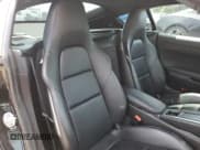 ✅ 2018 Porsche 718 Cayman • VIN: WP0AA2A80JK261670 • Lot: 60250575. Wystawiony na Copart z przebiegiem 73 522 mil. Bezpłatny archiwum sprzedaży aukcyjnych z USA i szczegółowy raport historii pojazdu na DreamBid. Zdjęcie 10.