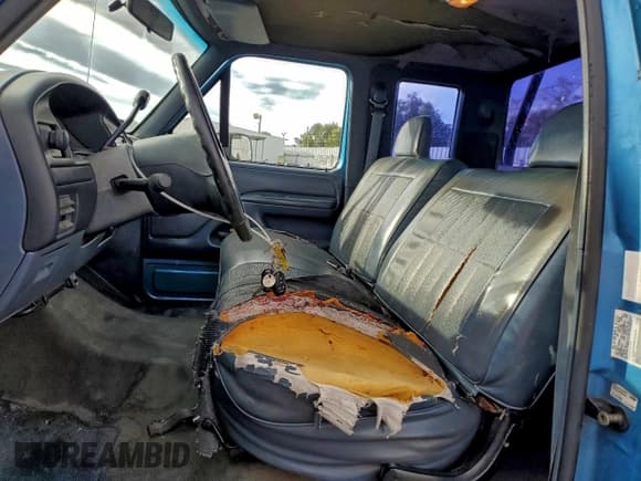 ✅ 1992 Ford F-150 S • VIN: 1FTEX15Y5NKA14672 • Lot: 94912015. Listed on Copart with Not provided. Free auction sales archive from the USA and detailed vehicle history report at DreamBid. Image 7.