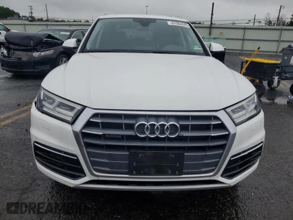 ✅ 2018 Audi Q5 Premium Plus • VIN: WA1BNAFY7J2199299 • Lot: 61264525. Listed on Copart with 96,925 mi. Free auction sales archive from the USA and detailed vehicle history report at DreamBid. Image 5.