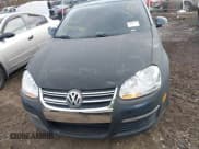 ✅ 2006 Volkswagen Jetta 2.5L • VIN: 3VWSG71K46M831887 • Лот: 41627363. Опубликован ранее на IAAI с пробегом 128 796 миль. Бесплатный доступ к архиву аукционных продаж из США и подробный отчёт об истории автомобиля на DreamBid. Изображение 6.