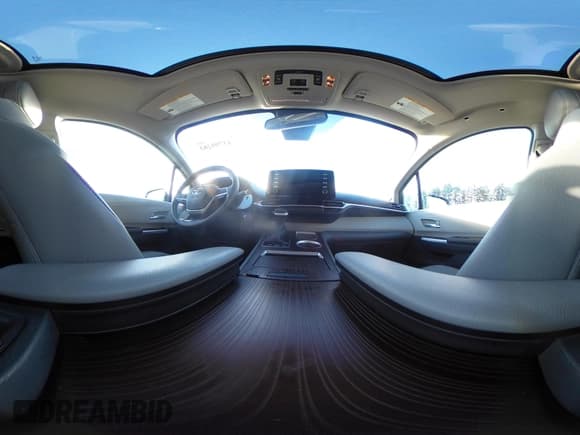 ✅ 2022 Toyota Sienna XLE • VIN: 5TDJRKEC5NS096236 • Lot: 43799283. Listed on IAAI with 63,482 mi. Free auction sales archive from the USA and detailed vehicle history report at DreamBid. Image 21.