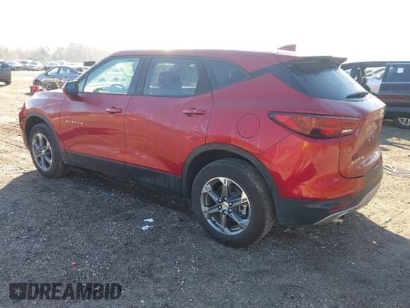 ✅ 2025 Chevrolet Blazer LT • VIN: 3GNKBHR42SS233291 • Lot: 43849286. Wystawiony na IAAI z przebiegiem 11 429 mil. Bezpłatny archiwum sprzedaży aukcyjnych z USA i szczegółowy raport historii pojazdu na DreamBid. Zdjęcie 3.