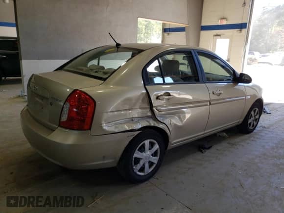 2007 Hyundai Accent GLS с VIN KMHCN46C17U137275, выставлен на аукционе Copart как лот 76038214 с пробегом 99 866 миль миль и Чистый • Clean title. История ставок и продаж доступна на DreamBid. Изображение 3.